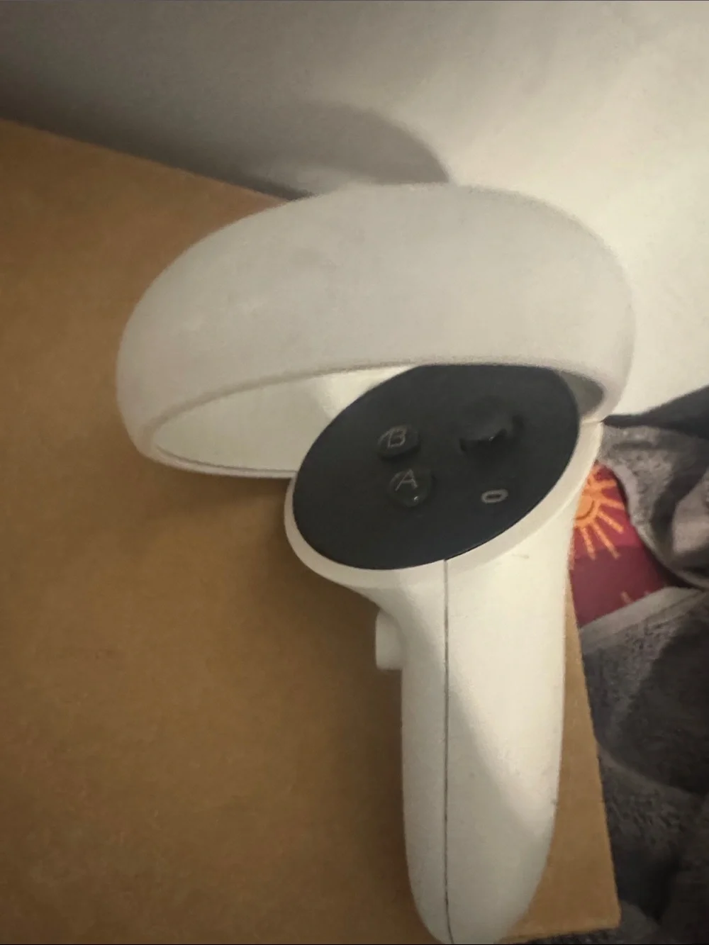 Wireless Standalone VR Headset - White comes with charger runs smooth